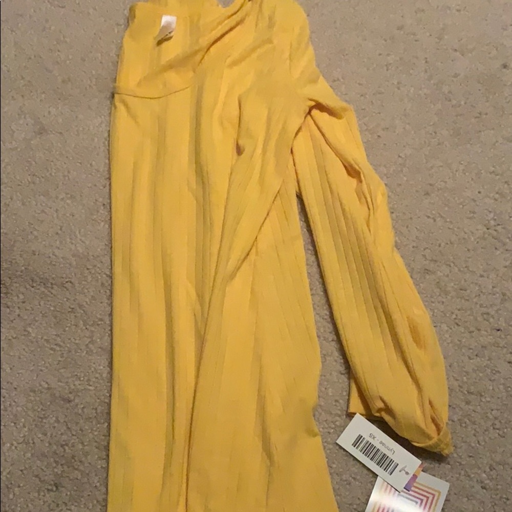 LuLaRoe Lynnae shirt
